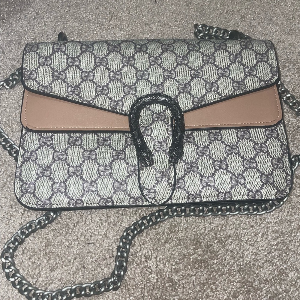 Dionysus style bag with brown accent